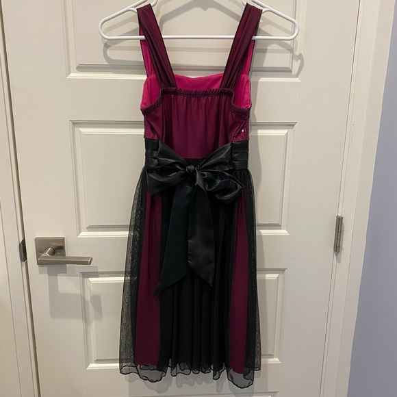 Formal Black and Pink Dress with Sequins and Flower Detail Tie Kids Girls Size 8 - Picture 2 of 5